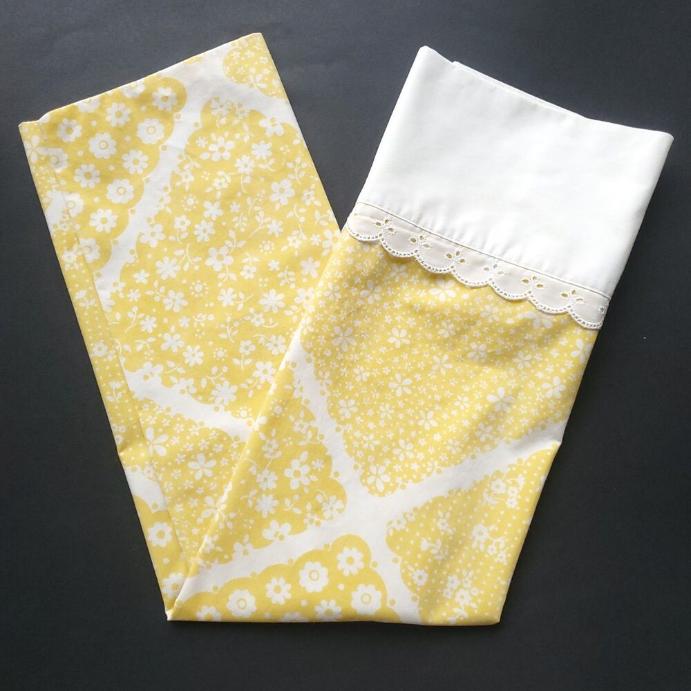 Vintage Wamsutta Ultracale Pillowcase 20x30 Queen Yellow Floral Lace Trim Flower